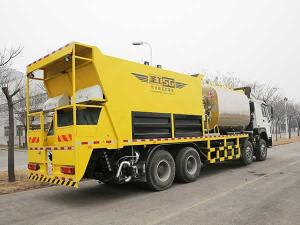  HGY5317TFC Chip Spreader with Asphalt Binder (For Chip Seal Surface Treatment) 