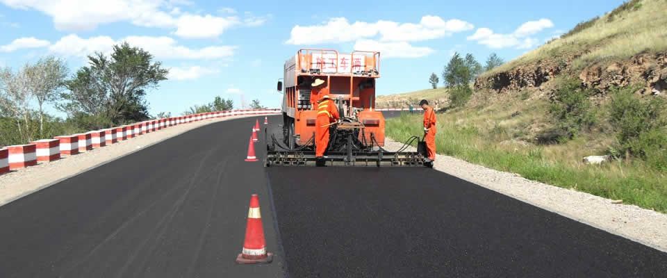 Slurry Paver for Pavement Overlay Micro-Surfacing Treatment